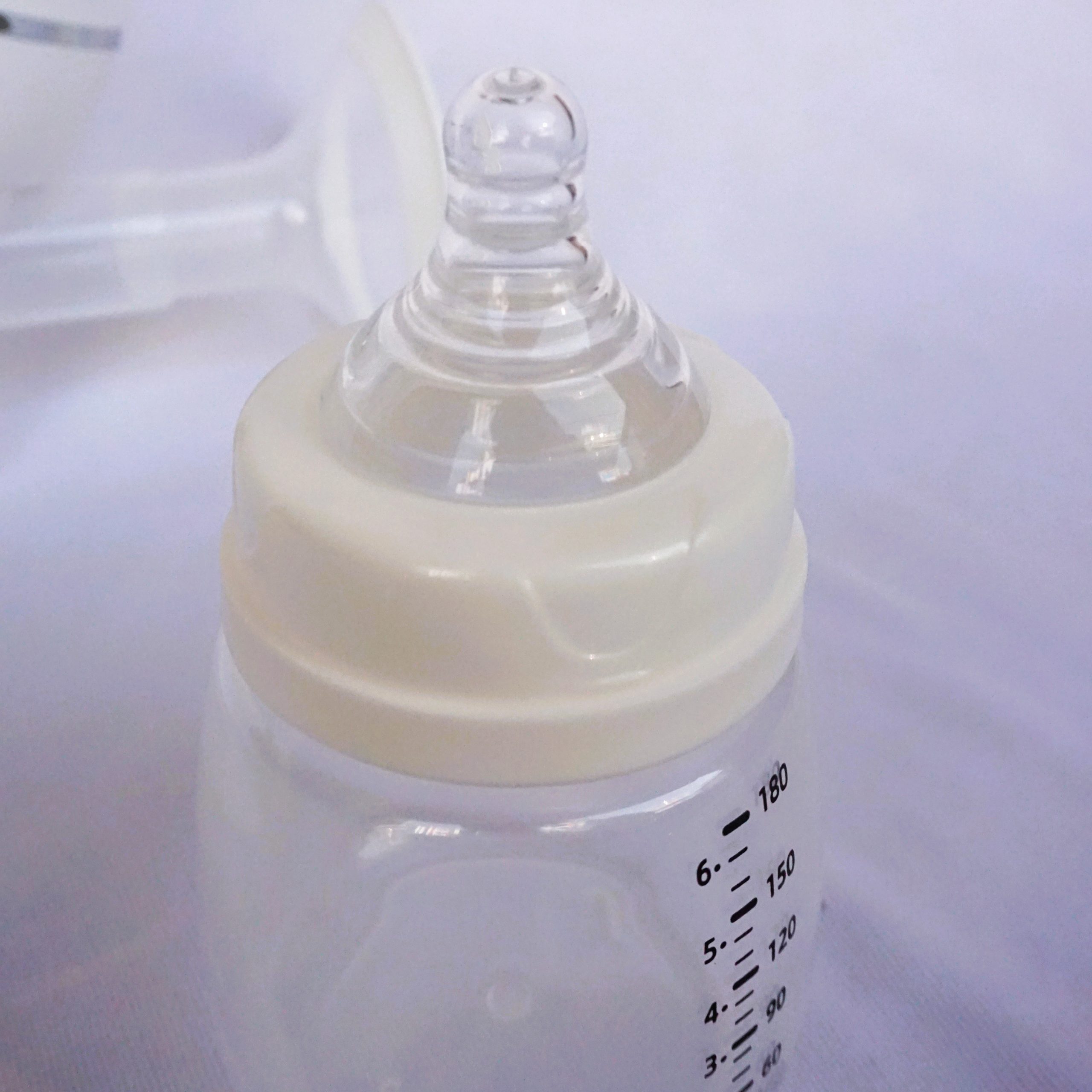 Electric Breast Pump, Rechargeable Hands-Free Breastpump with LED Display, Smart Touch Control, Type-C Fast Charging, & Infant Feeding Bottle with Premium Silicone Nipple - Image 4